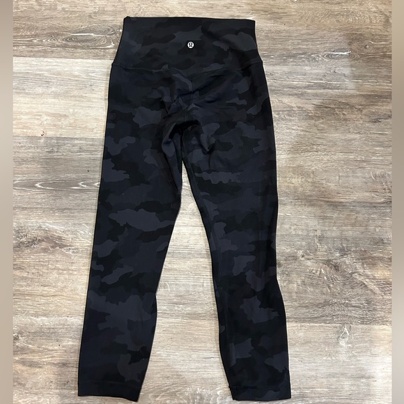 Lululemon Align HR Crop ~ Camo - Picture 4 of 4